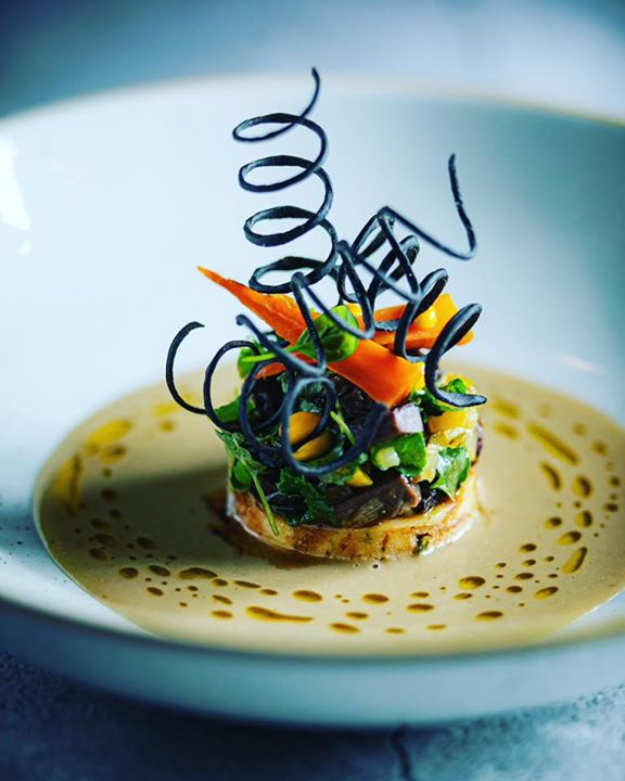 Szalontüdő adsztrakt! ???? Természetesen a Textúrában ! @textura_restaurant @sarkozi_akos @lorincboth photo by @pixeltaster #mylife #mylive #food #foodporn #restaurant #szinesenfozok #chef #chefs #chefstalk #michelinstar #michelinguide